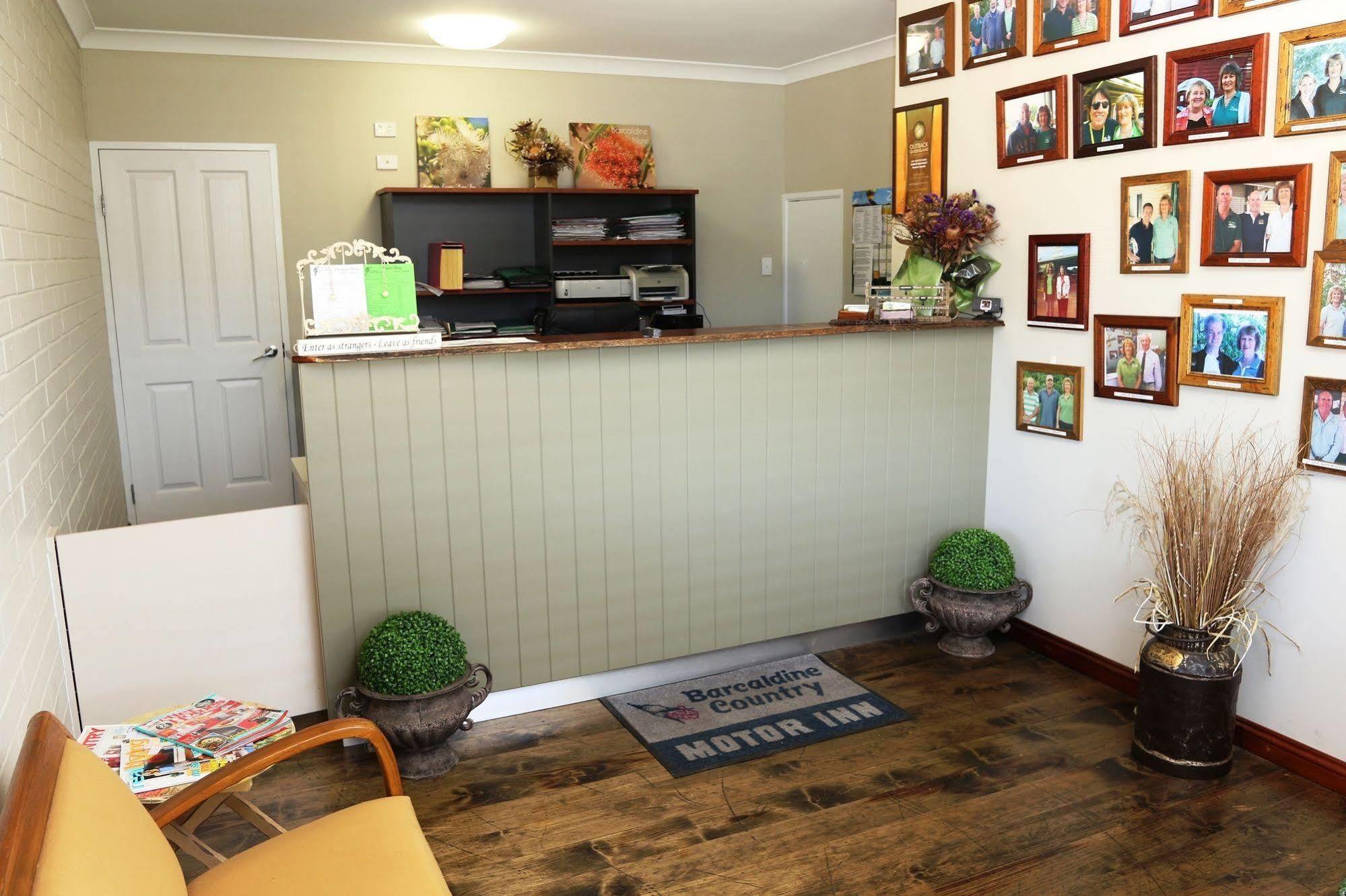 Barcaldine Country Motor Inn Экстерьер фото